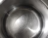 A picture of step 1 of White sauce cheesy pasta.