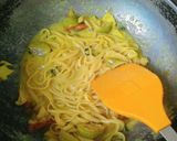 รูปขั้นตอนการทำที่ 2 ของ ลิงกิวเน่แกงเขียวหวานไก่