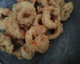 Foto langkah ke 4 dari resep Cumi Goreng Tepung.