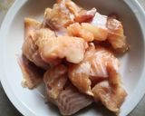 Harcsapaprikás túrós csuszával recept fázis 2 fotója