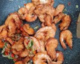 Foto langkah ke 5 dari resep Udang cabai garam.