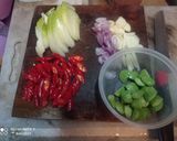 Foto langkah ke 1 dari resep 50. Tumis Cumi Pete Saus Tiram.