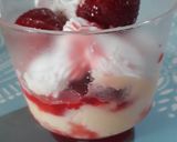 Foto del paso 5 de la receta: Postre de frutilla con crema