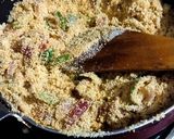A picture of step 2 of Rava Upma.