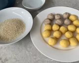 A picture of step 3 of Sesame Balls with Purple Sweet Potato.