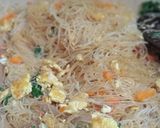 Foto langkah ke 3 dari resep Bihun Goreng Ala Solaria (versi home Made).