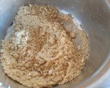 A picture of step 3 of Makhana Halwa.