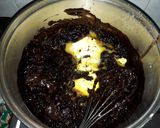 Foto langkah ke 3 dari resep Chocolate Custard Muffins.