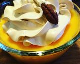 Foto del paso 5 de la receta: Flan cremoso de vainilla con turrón de café