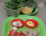 Foto langkah ke 1 dari resep Sayur Bayam Bakso.