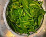 A picture of step 1 of Fresh Dandelions - Power Green.