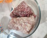 A picture of step 1 of Swedish Meatballs and Gravy.