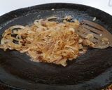 Foto del paso 4 de la receta: Bisteces de res encebollados