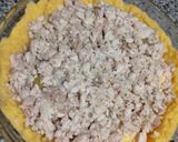 Foto del paso 8 de la receta: Tarta de merluza y atún con base de polenta