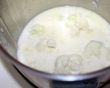 Foto del paso 3 de la receta: Crema de coliflor con uvas y almendras