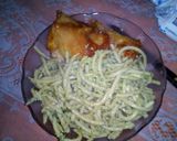 Foto del paso 2 de la receta: Fideos al pesto con pollo 🍝🍗