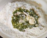 Foto del paso 1 de la receta: Pancitos saborizados de verdeo, ciboulette y orégano