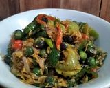 Foto langkah ke 4 dari resep Udang Rebon Tumis Leunca.