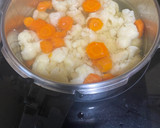 Foto del paso 1 de la receta: Sopa de coliflor y zanahorias