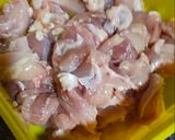 Foto langkah ke 1 dari resep Ayam goreng kunyit.