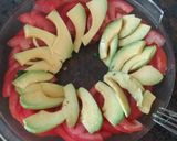 Foto del paso 4 de la receta: Ensalada de la huerta con Palta