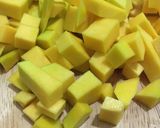Hình bước làm 3 của món Cháo thịt bò bí đỏ hạt kê