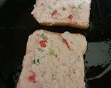 A picture of step 2 of Rava Toast.