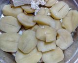 A picture of step 1 of Paneer Balls.