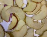 A picture of step 4 of Apple Rose Tarts.