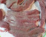 A picture of step 1 of Pemmican/ Jerky.