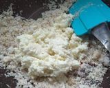 A picture of step 3 of Coconut and paneer barfi.