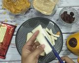 Gambar langkah 1 resipi Jejari roti coklat.