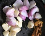 Foto langkah ke 1 dari resep Sayur bening bayam bumbu kunci.