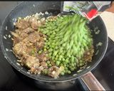 Foto del paso 2 de la receta: Guisantes con butifarra de perol