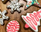 A picture of step 12 of Decorate Christmas Cookies.
