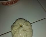 صورة لخطوة 4 من وصفة خلية النحل بعجينة البيتزا