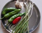 બેસનવાળું ખાટું મગનું શાક(Besan mung sabji recipe in Gujarati) રેસીપી સ્ટેપ1ફોટો