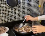 รูปขั้นตอนการทำที่ 5 ของ บีฟสโตรกานอฟ (Beef Stroganoff)
