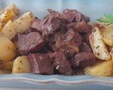 Foto del paso 6 de la receta Estofado de cerdo con salsa de vino y manzana