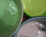 Foto langkah ke 3 dari resep Bolu kukus mawar.