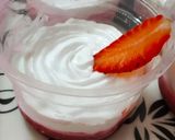 A picture of step 6 of Creamy Strawberry Pudding.