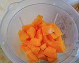 A picture of step 2 of Pawpaw,pineapple,banana smoothie#15misorlessrecipe.