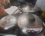 Foto del passaggio 7 della ricetta Finferli saltati con pasta fresca🍄‍🟫🍅🧄🧅🍝