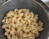 Foto langkah ke 7 dari resep Macaroni aglio olio.