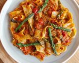 Foto del paso 6 de la receta: Pappardelle con salsa de tomate y espárragos