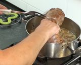 Foto del paso 5 de la receta Redondo de ternera a las dos salsas
