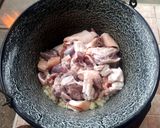 Pacalpörkölt körömmel és csülökkel recept fázis 2 fotója