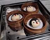 Foto langkah ke 7 dari resep Bakpao Karakter Pinguin.