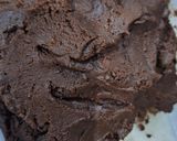 Foto langkah ke 2 dari resep Biskuit Coklat Renyah.