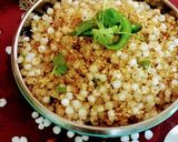 A picture of step 4 of Sabudana khichadi.